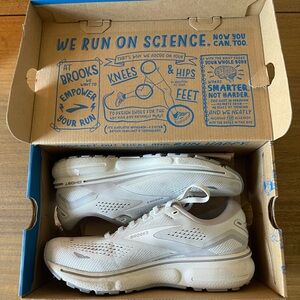 Brooks Women's Running Shoes